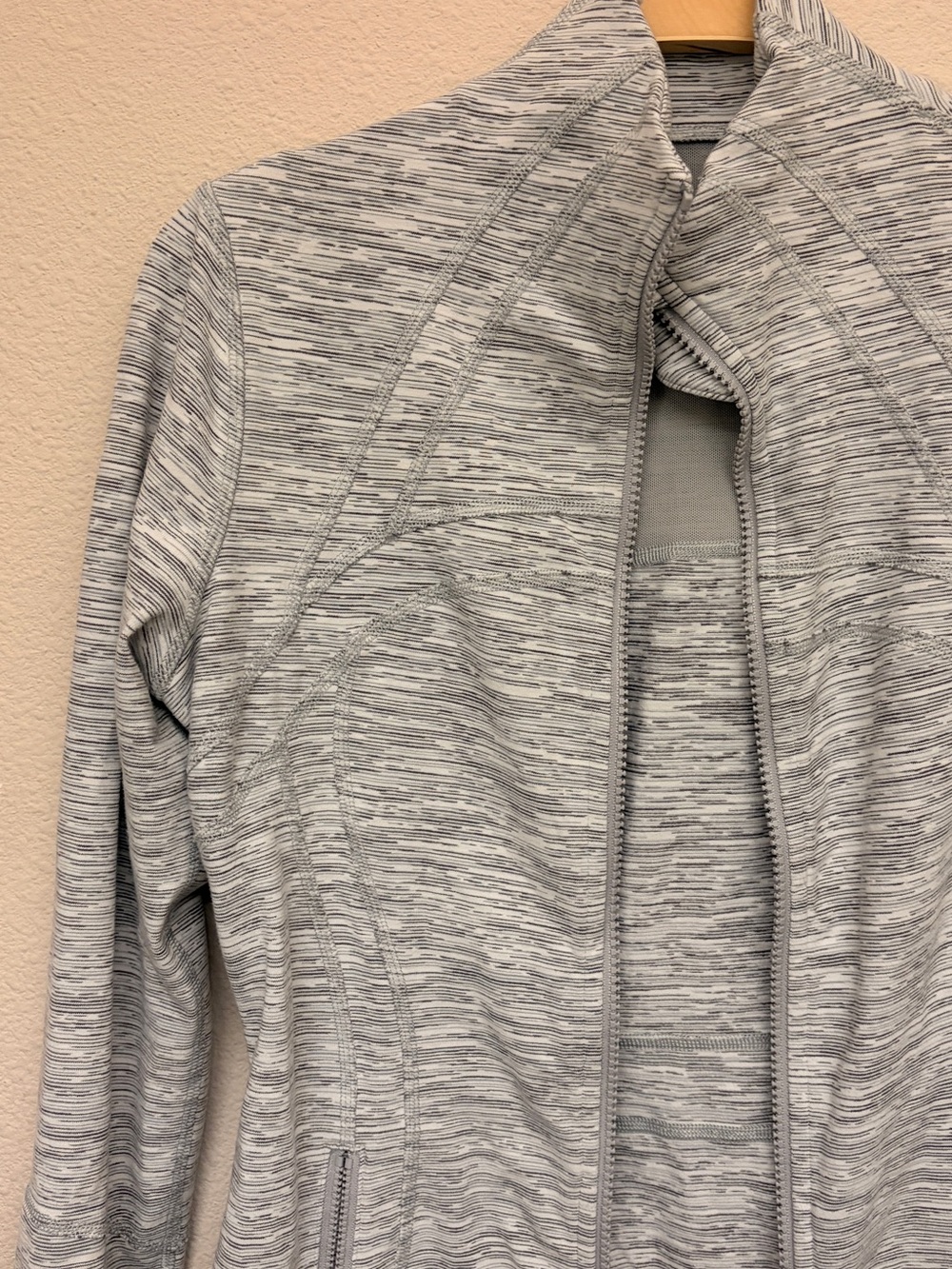 Lululemon Define Jacket - Picture 2 of 8